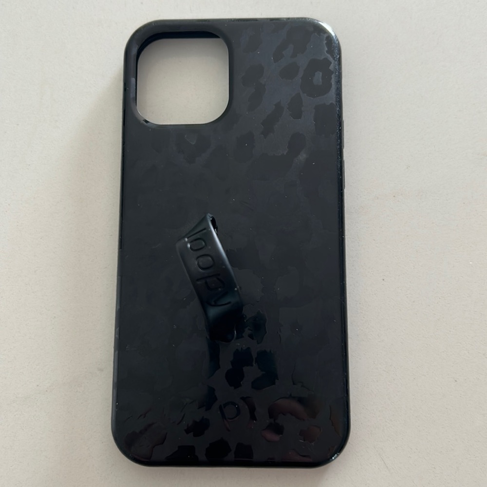 Loopy phone case